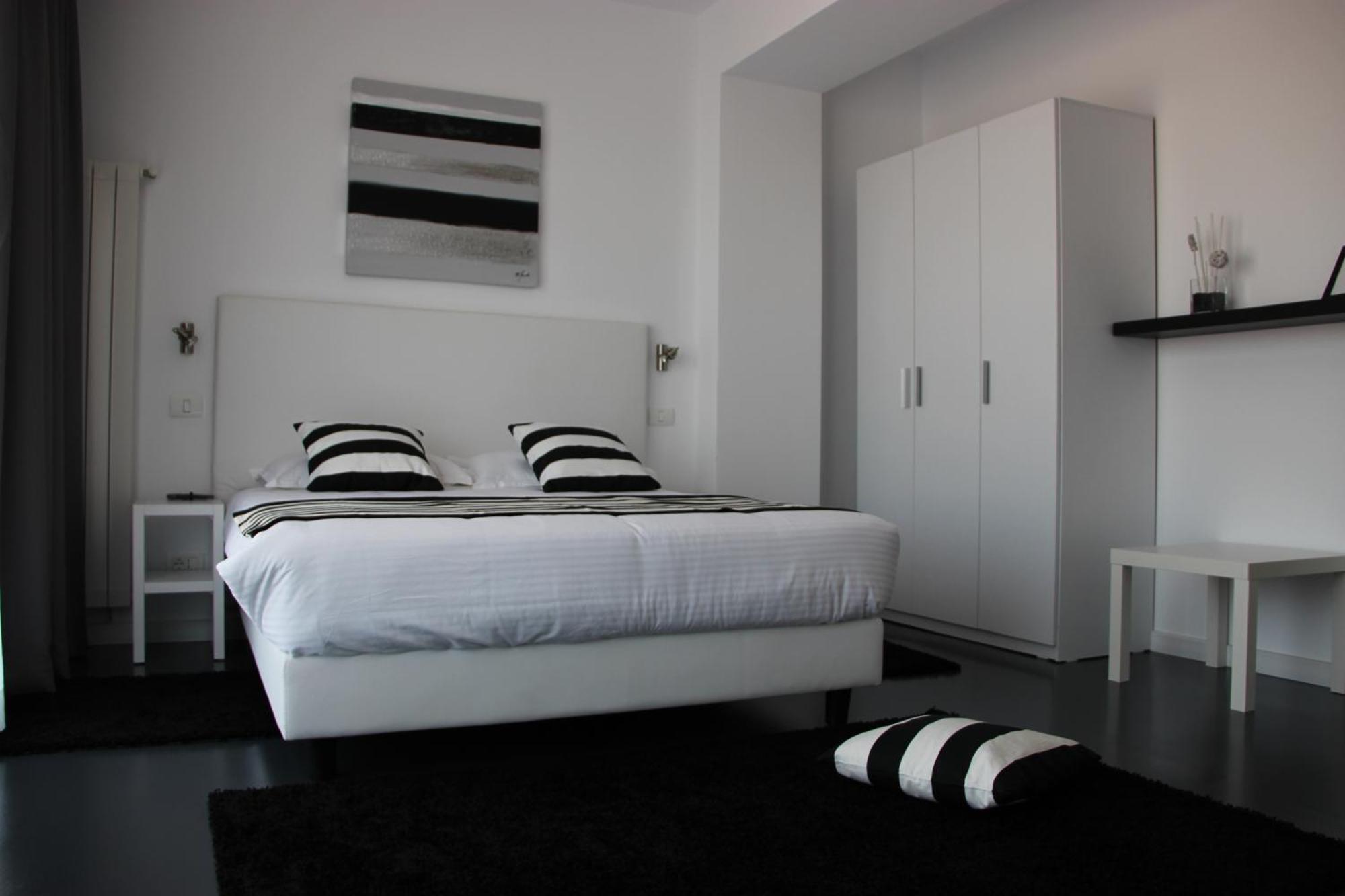 Living Aparthotel Bucarest Camera foto